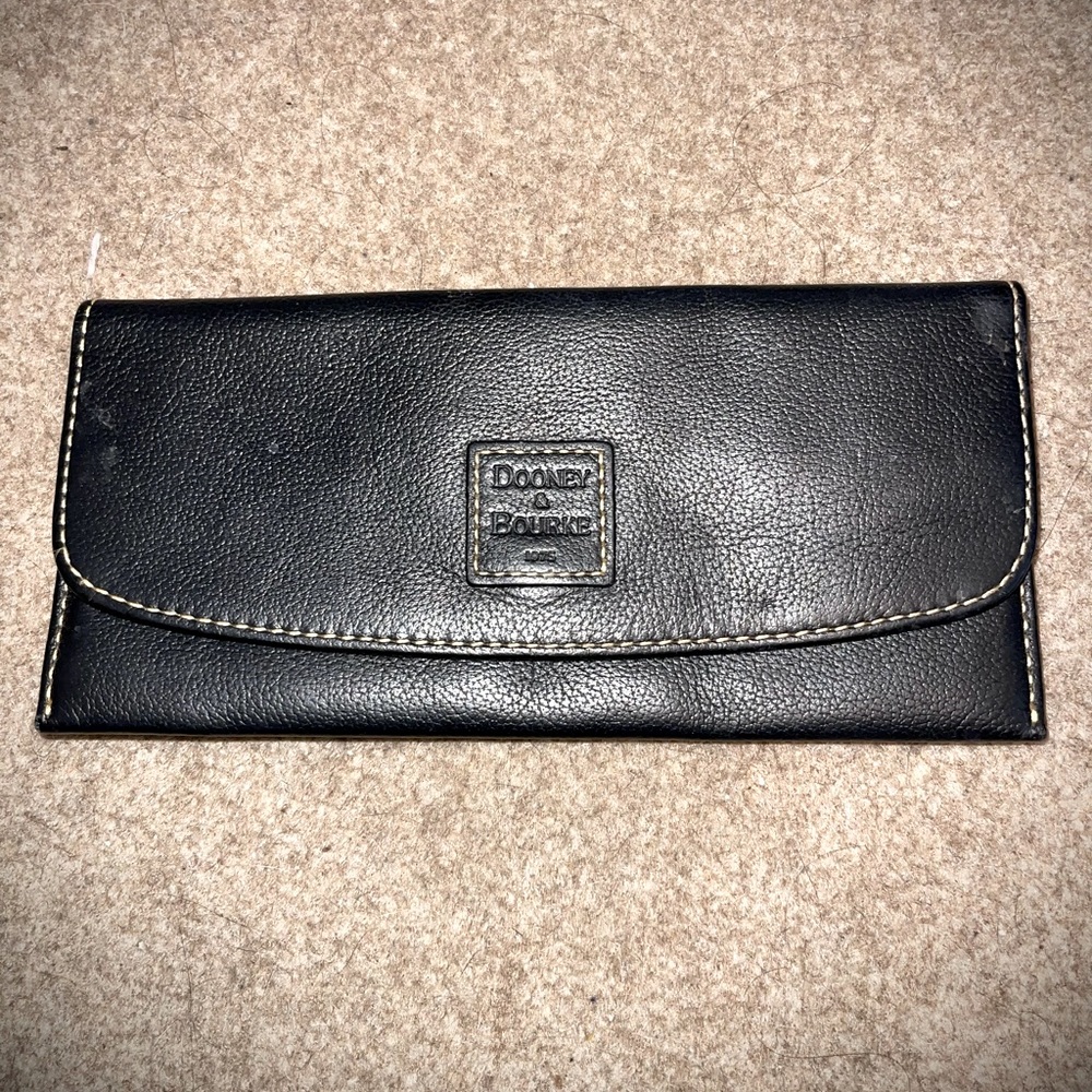 *SOLD*on Mercari-Dooney & Bourke wallet/card holder